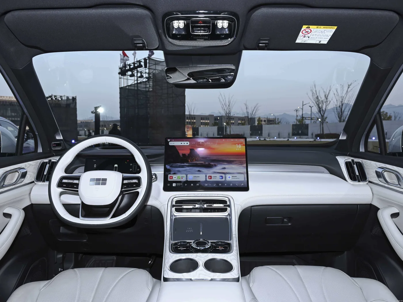 Geely Galaxy M7 · 4